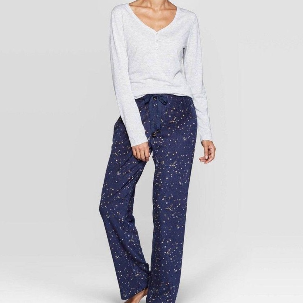 WOMEN'S STAR PRINT HENLEY SLEEP PAJAMA STARS ABOVE
